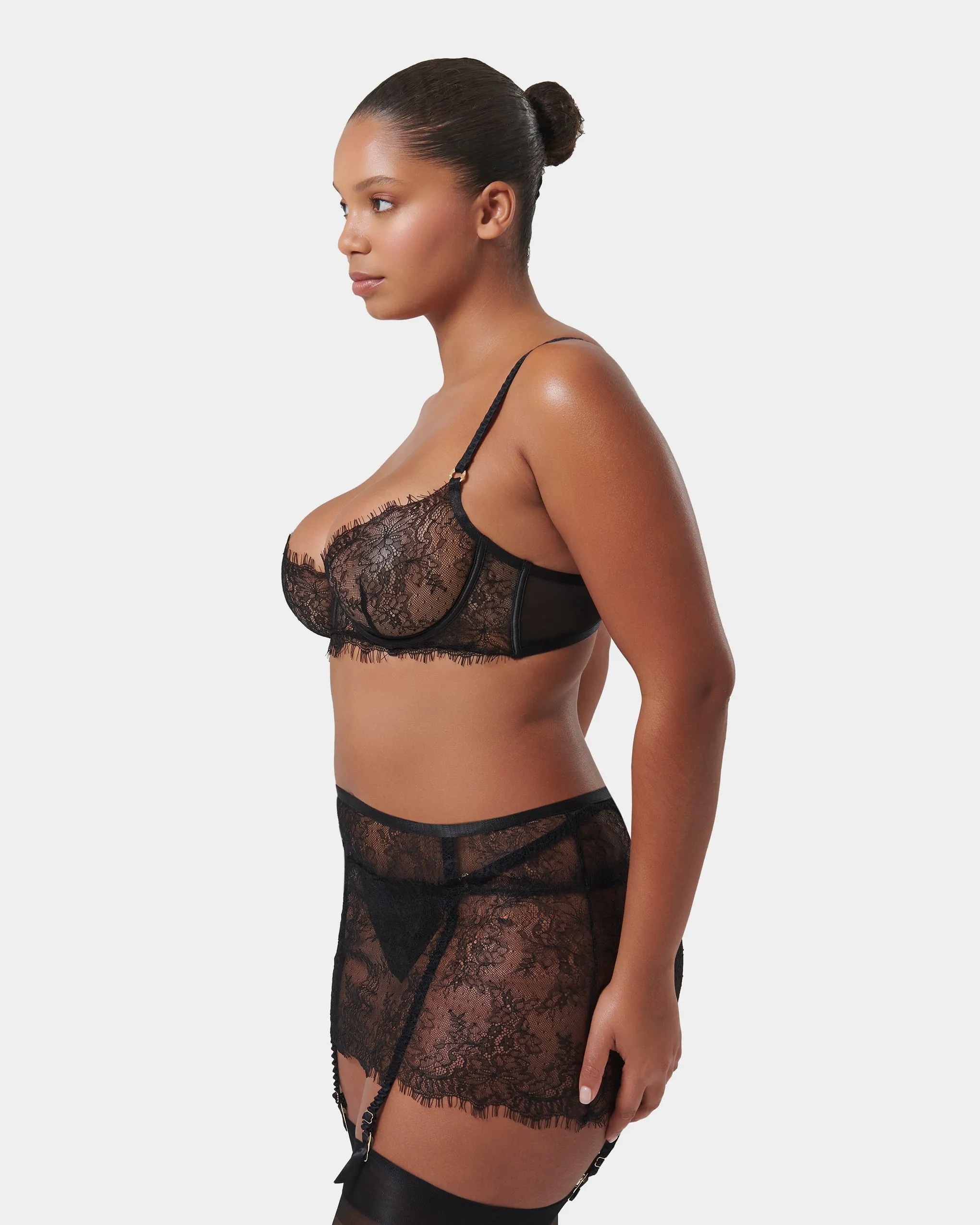 Set: Camelia Black